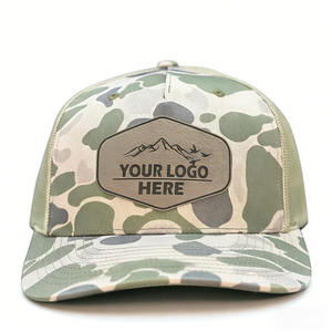 Casquette de golf 5 panneaux personnalisée en cuir camouflage avec logo OEM, imperméable, perforée, à visière plate et filet, style baseball - Product Image 1