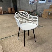 Chaise de salle à manger moderne nordique à dossier creux, en plastique, créative, pour loisirs et réunions, modèle de chaise de table