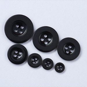 Bán Buôn Trắng Và Đen 4 Lỗ Nút Vòng Nhựa Nút Cho Áo Sơ Mi - Product Image 4