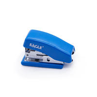 Agrafeuse miniature Eagle 868 en plastique, papeterie de bureau avec déagrafleur intégré, agrafeuse manuelle pour reliure de papier, compatible avec les agrafes 24/6 et 26/6
