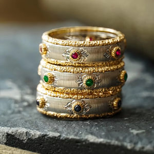 Mode 0,15 ct 18 Karat Gelbweiß Gold hand gefertigten filigranen Ring natürlichen Rubin Smaragd Saphir High-End-Schmuck für Hochzeits feier - Product Image 1