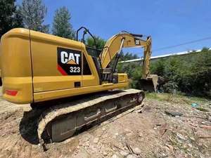 Excavatrice d'occasion Caterpillar 323 de 23 tonnes, modèle d'origine sur chenilles, moteur direct CAT323D2L, en stock à vendre - Product Image 2