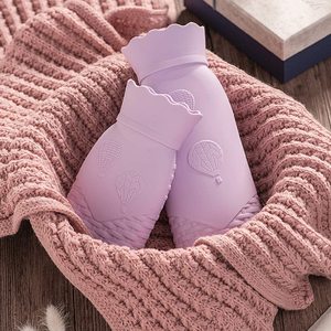 Bolsa de Agua Caliente con Funda, Calentador de Manos de Silicona Apto para Microondas y Bolsa de Hielo, Nuevo Regalo de Silicona para Navidad - Product Image 1