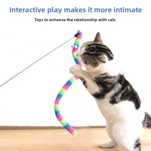 Bâtonnet de jeu pour chat en peluche durable, grande collection avec clochette et plumes, styles variés et colorés, jouet interactif amusant pour chaton et chat - Product Image 5