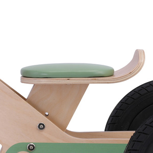 <span class=keywords><strong>Tricycle</strong></span> <span class=keywords><strong>en</strong></span> <span class=keywords><strong>bois</strong></span> pour enfant de 10 pouces avec type de voiture <span class=keywords><strong>en</strong></span> plastique pour les enfants de 2 à 4 ans - Product Image 4
