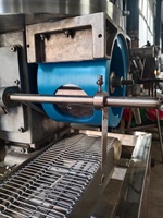 Machine automatique de fabrication de pâtés à hamburger à prix d'usine Fournie avec moule et emballage