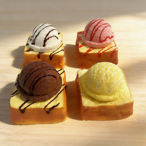Juguete Blandito de Helado y Tostada, Juguete Antiestrés Suave con Forma de Postre, Colores Surtidos para Venta al por Mayor - Product Image 2