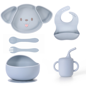 Vajilla personalizada para recién nacidos 100% sin BPA para niños, vajilla <span class=keywords><strong>de</strong></span> silicona, juego <span class=keywords><strong>de</strong></span> platos <span class=keywords><strong>de</strong></span> silicona con ventosa para alimentación <span class=keywords><strong>de</strong></span> bebés - Product Image 1