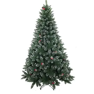 شجرة عيد الميلاد بالجملة الساخنة في كندا عالية الجودة الخفيفة الثلوج بولي كلوريد الفينيل شجرة عيد الميلاد مع المخاريط والفاكهة الحمراء