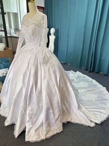 Prix usine nouvelles robes de mariée de luxe Sexy dentelle paillettes broderie manches longues train robe de mariée - Product Image 3