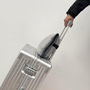 بطانية من الفانيلا الصلبة اثنين في واحد قابلة للطي لتخزين القيلولة في فصل الشتاء بطانية بطانية من الفانيلا للسفر - Product Image 5