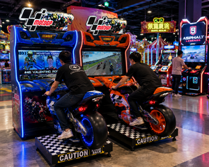 LECHUANG Máquina de Videojuegos de Carreras de Autos de <span class=keywords><strong>Segunda</strong></span> <span class=keywords><strong>Mano</strong></span> con Volante y Pedales para Parques de Diversiones, Centros Comerciales y FECs - Product Image 5