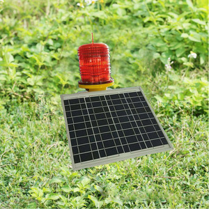 Luz de Advertencia de Tráfico con Energía Solar y Panel Solar para Carreteras, IP65, LED Intermitente, Montaje en Suelo de Plástico - Product Image 1