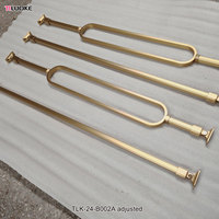 Balustrade moderne minimaliste de luxe en laiton, fixation au sol, finition laiton antique, hauteur personnalisable pour villa, hôtel, escalier