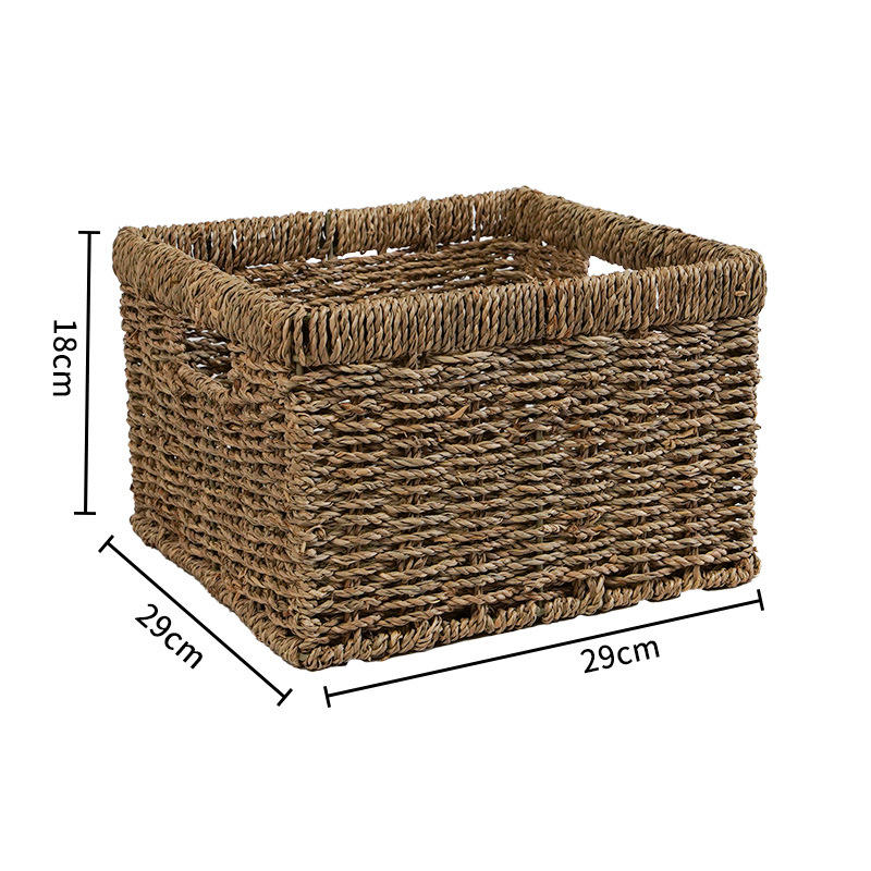 พืชน้ำทรงสี่เหลี่ยมขนาดใหญ่