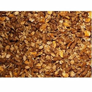 Aliment de démarrage polyvalent pour poulains chevaux porcs chiens emballés dans des balles pour le bétail - Product Image 1