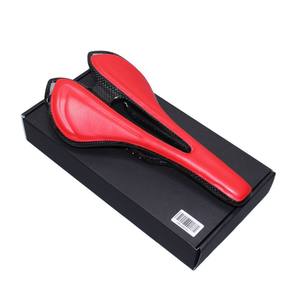 Sillín de Bicicleta de Fibra de Carbono Simple Impreso en 3D, Precio Bajo al por Mayor, con Ventilación Impermeable para Bicicletas de <span class=keywords><strong>Carretera</strong></span> - Product Image 2