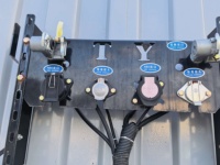 Semi-remorque à rideaux latéraux en acier de 40 pieds, capacité de charge de 60 tonnes, 2/3/4 essieux, échelle hydraulique, chargement et déchargement rapides