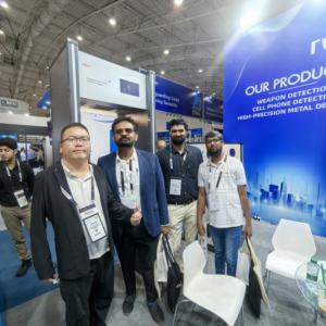 Taşınabilir tip C şarj güvenlik el <span class=keywords><strong>Metal</strong></span> dedektörü vücut arama plastik tehdit algılama aracı - Product Image 6