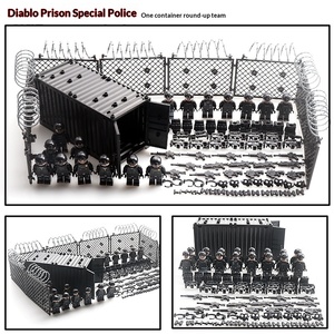 Blocs de construction transfrontaliers : Polices spéciales de <span class=keywords><strong>la</strong></span> Prison Noire, figurines militaires, voiture blindée de <span class=keywords><strong>police</strong></span> anti-explosion, évasion de <span class=keywords><strong>la</strong></span> zone noire - Product Image 2