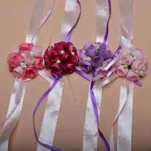 Fiore di fiori artificiali personalizzati per matrimonio