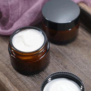 Crème Pro Xylane 50g Anti-Âge Hydratant Visage à l'Acide Hyaluronique pour Éclaircir et Raffermir la Peau - Product Image 1