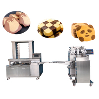 Ligne de production de machine à biscuits remplie par centre de couleur jumelle automatique pour les biscuits de classement liquides