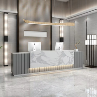 Bureau de réception moderne haut de gamme en faux marbre pour hôtel, hôpital, école, salon de beauté, usage commercial avec design écologique