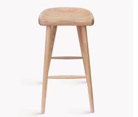 Tabourets modernes à ossature en bois massif pour salle à manger Salon Restaurant Chaises en bois pour cafés hôtels et mariage à vendre