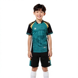 Ensemble de maillots de football pour enfants personnalisés Striker II, respirant et à séchage rapide, uniforme d'équipe de football, logo personnalisé OEM ODM - Product Image 1
