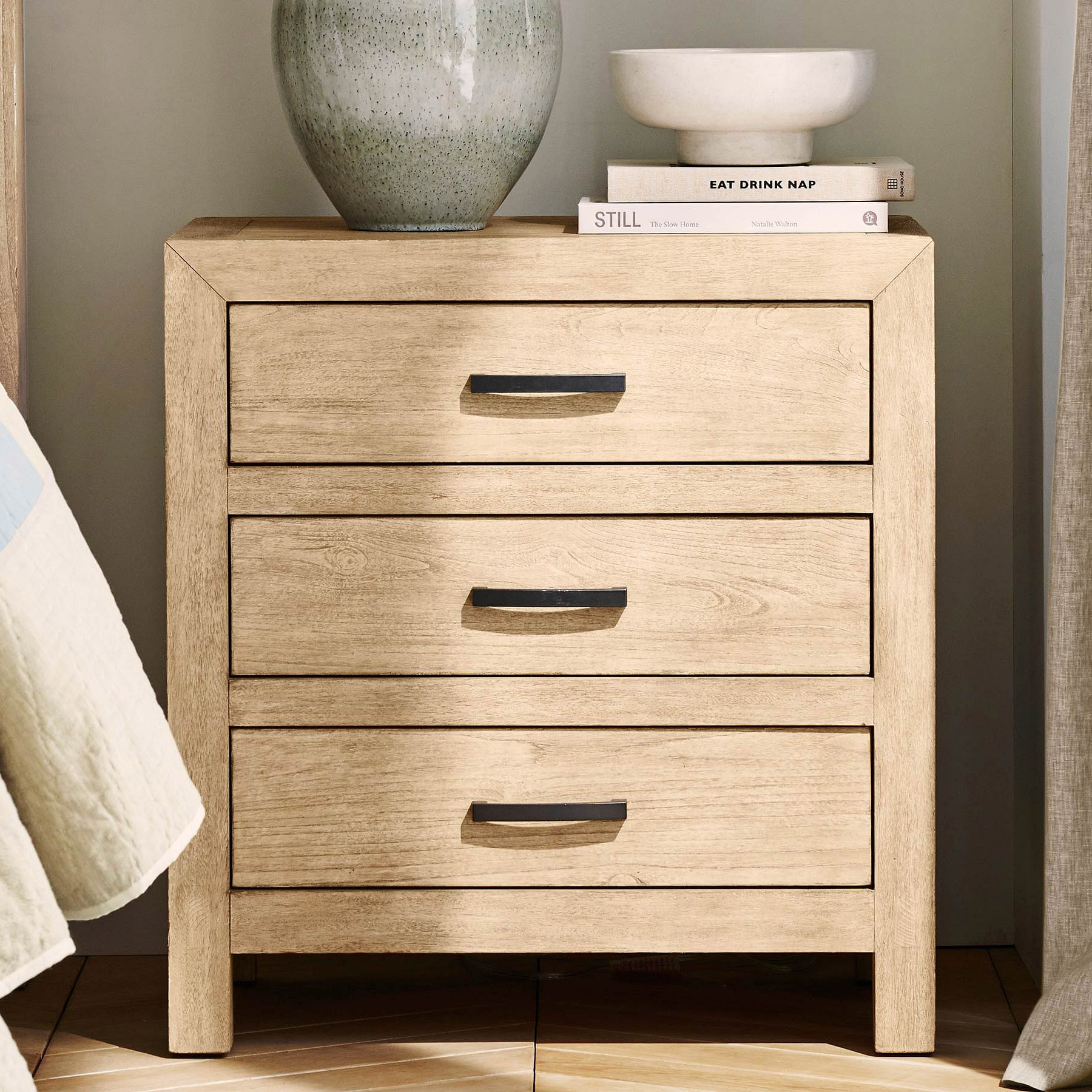 Modern solid wood custom bed side 3 drawer bedside cabinet table wooden nightstands for bedroom