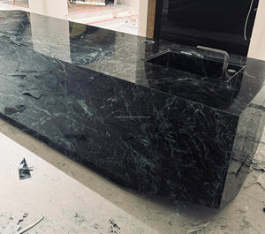 Elegante Verde Alpi <span class=keywords><strong>in</strong></span> <span class=keywords><strong>marmo</strong></span> Verde isola a forma di diamante interno barra <span class=keywords><strong>in</strong></span> <span class=keywords><strong>marmo</strong></span> Top personalizzato <span class=keywords><strong>cucina</strong></span> isola <span class=keywords><strong>piano</strong></span> di <span class=keywords><strong>lavoro</strong></span> <span class=keywords><strong>in</strong></span> pietra - Product Image 4