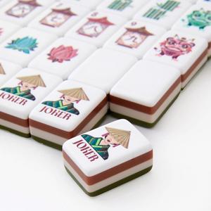 Juego de 160 Fichas de Mahjong Acrílicas de Estilo Americano con Diseños Florales de Pagoda para Reuniones Familiares - Product Image 1