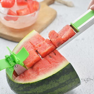 Cuchillo <span class=keywords><strong>cortador</strong></span> <span class=keywords><strong>de</strong></span> acero inoxidable para refrescar jugos, herramientas <span class=keywords><strong>de</strong></span> plástico para cortar melón y <span class=keywords><strong>sandía</strong></span>, rebanador tipo molino para frutas y verduras - Product Image 3