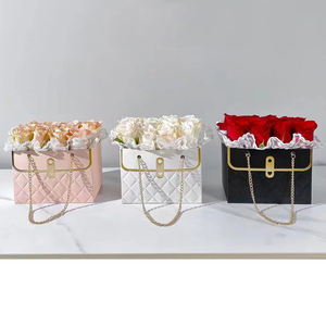 Sac à main en papier floral portable personnalisé, sac de marque à la mode, petit sac décoratif avec des roses, sac à bouquet de fleurs avec poignée en chaîne - Product Image 5