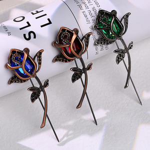 Pin de ramillete de moda Vintage para mujer, nuevo broche de flor rosa, accesorios de Metal tallados para banquete y decoración de traje de boda - Product Image 1