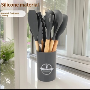 Cross-border siliconen keukengerei 12-delige antiaanbaklaag hittebestendige anti-verbrandings kookpottenset met houten handgrepen - Product Image 2