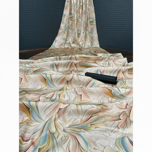 ATRACTIVE SUAVE SEDA EFECTO 4D IMPRESIÓN DIGITAL TRABAJO SAREE CON BLUSA DESCOSADA - Product Image 1