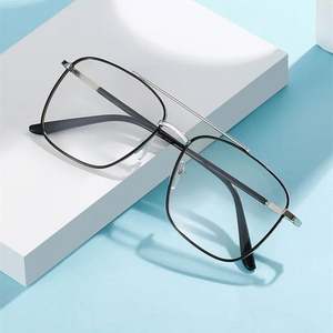 Lunettes d'ordinateur anti-lumière bleue en métal à verres photochromiques, monture carrée pilote, effet vintage 2025 - Product Image 3