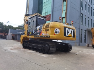 รถขุดตีนตะขาบ CAT 320D2 มือสองสมรรถนะสูง ระบบไฮดรอลิกเดิมครบชุด ตัวถังสีส้มเหลือง - Product Image 3