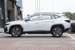 Nuova Hyundai <span class=keywords><strong>Tucson</strong></span> L 2025 Edizione Premium 1.5T Turbo Automatica R18 Euro VI con Tetto Panoramico Scuro / Guida a Sinistra - Product Image 5