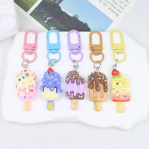 Porte-clés Kawaii en résine en forme de sucette glacée, breloques pour sacs en forme de dessert fraise, accessoires en acrylique, porte-clés crème glacée, cadeaux pour femmes - Product Image 4