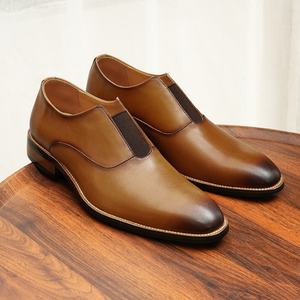 Chaussures montantes décontractées pour hommes en cuir véritable de vachette, style vintage rétro, imperméables et respirantes, vente en gros - Product Image 6