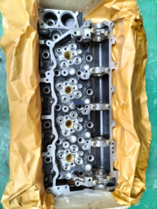 Cabeza de Cilindro Nueva Negra XPower 4HK1 para Excavadora de Orugas - Product Image 2