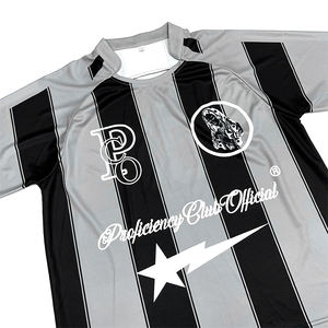 เสื้อฟุตบอลพิมพ์ลายซับลิเมตสำหรับทุกเพศเสื้อ100% โพลีเอสเตอร์ระบายอากาศแห้งเร็ว - Product Image 3