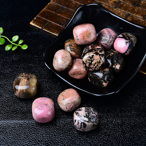 Số lượng lớn cán đánh bóng <span class=keywords><strong>ruby</strong></span> phong cách tròn khối năng lượng không đều làm bằng đá quý tinh khiết, được sử dụng để chữa bệnh hoặc trang trí. - Product Image 4