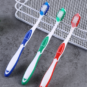 Brosse à dents en plastique ergonomique à poils en nylon doux, personnalisable en couleur/taille, pour un nettoyage en profondeur à domicile, vente en gros - Product Image 1