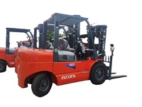 Chariot élévateur diesel CPCD40 avec mât à deux/trois étages, dimensions des fourches 1220x122, centre de charge 500 mm