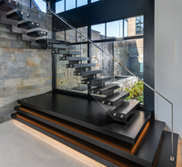 CBMmart, fabricant chinois, escalier flottant moderne à marches en bois massif sur mesure à faible coût avec rampe en verre pour appartement
