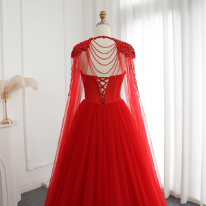 Robe de soirée longue en organza rouge gothique SZ394, style arabe, longueur au sol, plissée, ornée de plumes et de cristaux, taille naturelle, élégante - Product Image 6